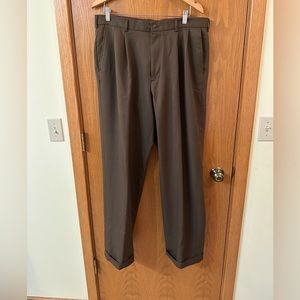 Van Heusen Men’s Dress Slacks 36/34.